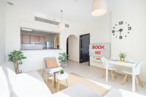 Warm and Cozy 1-Bedroom Perfect for Families in Sports City